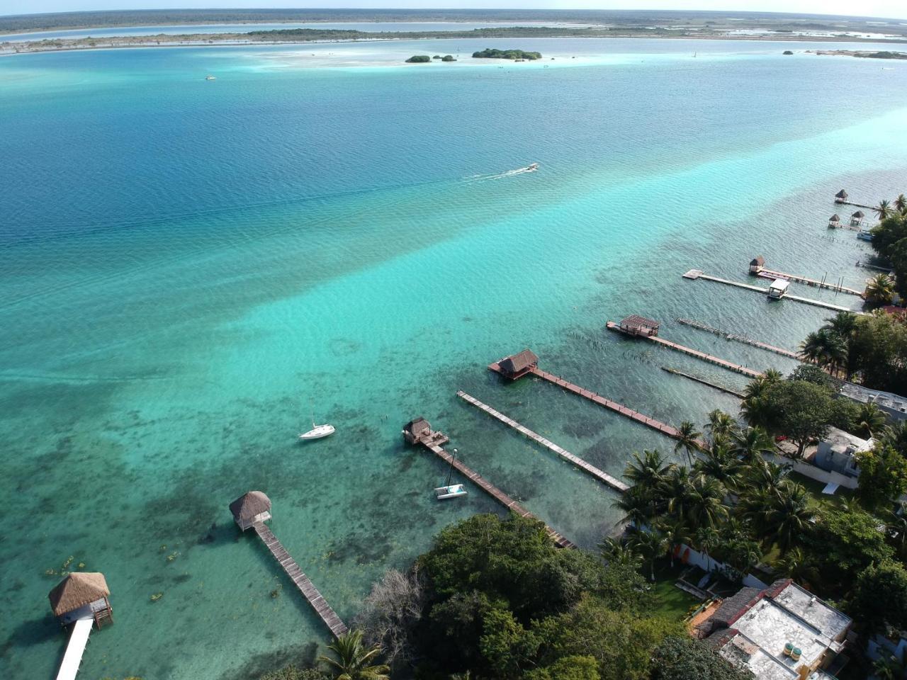 Hotel Carolina Bacalar Bagian luar foto